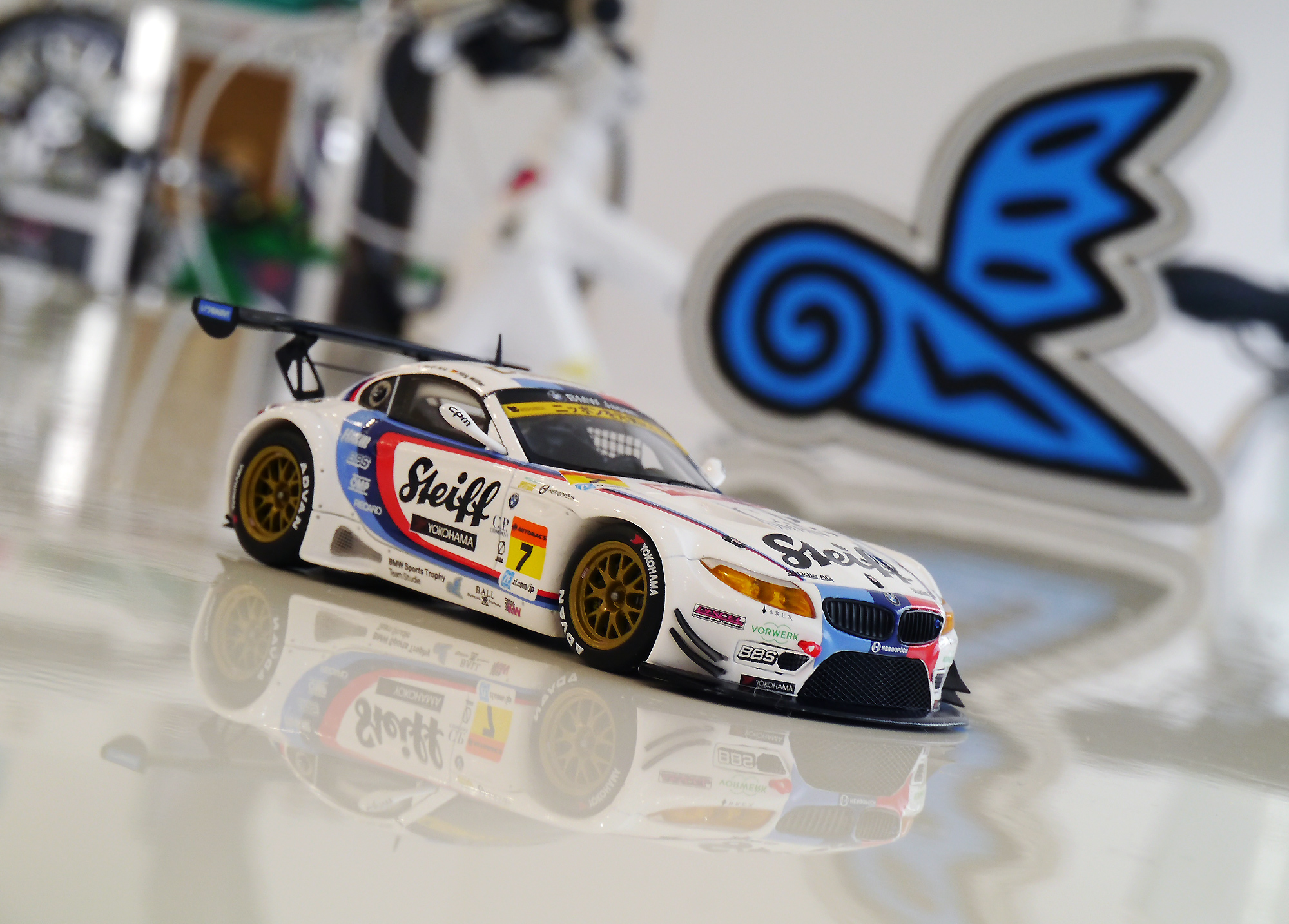 1/18 BMW Z4 GT3 Team Studie 2015 ミニチャンプス-